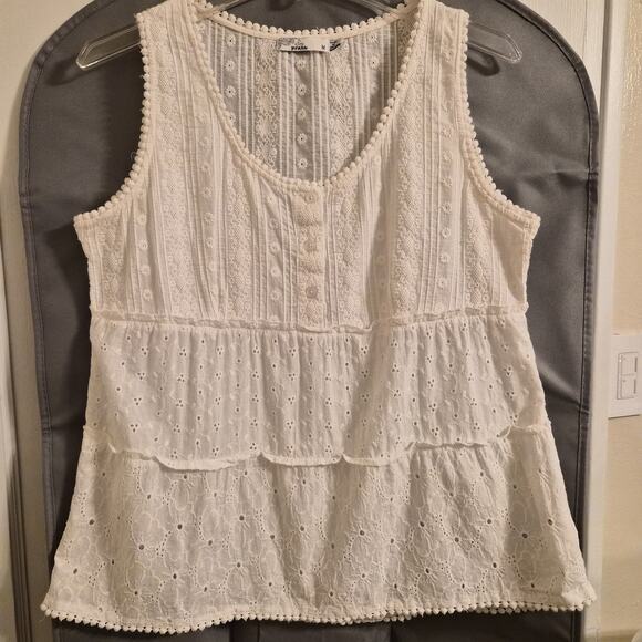 Prana White Eyelet Womens Size M Sleeveless Tank Tiered Blouse - Picture 3 of 6